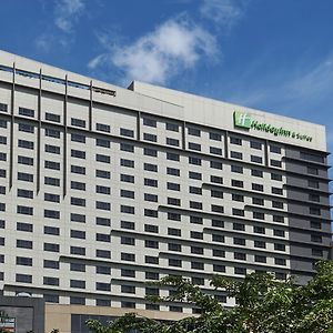 Holiday Inn & Suites Makati